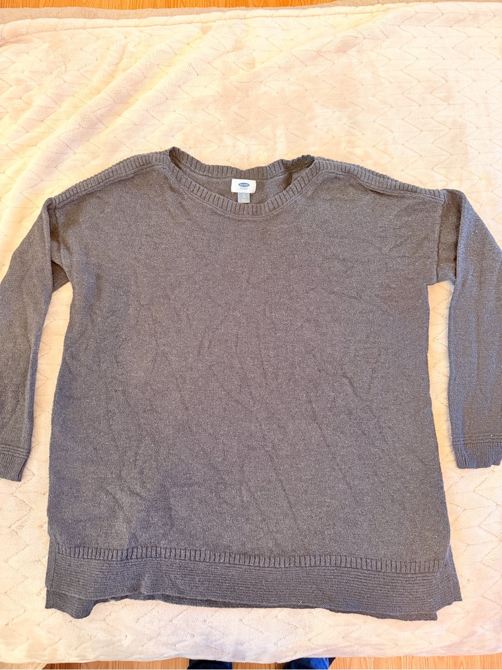 Woman’s Gray Knit Sweater